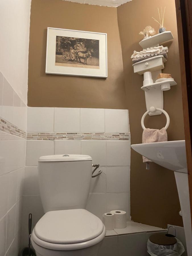 La Mascotte Bed & Breakfast Largentiere Bagian luar foto