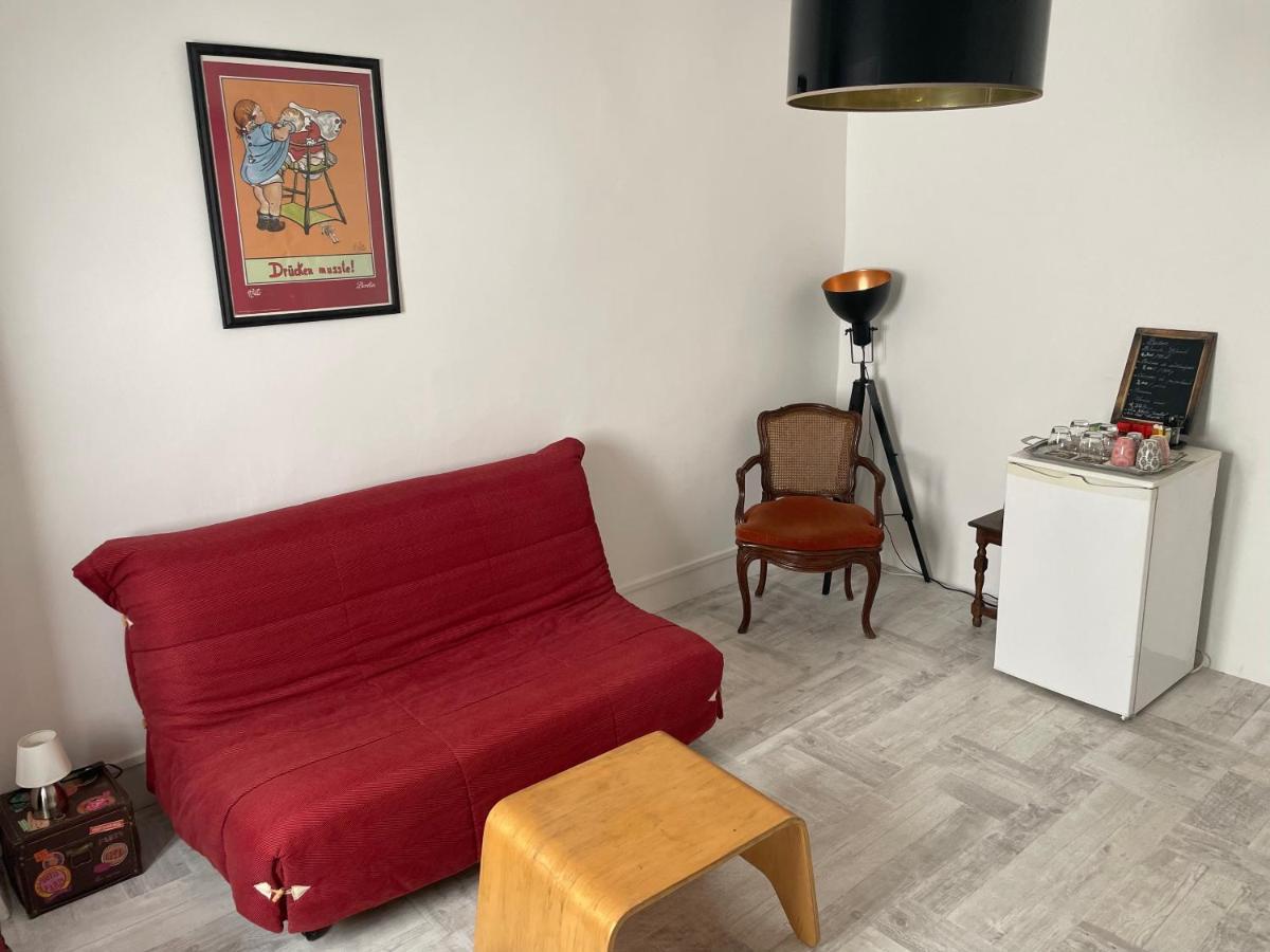 La Mascotte Bed & Breakfast Largentiere Bagian luar foto