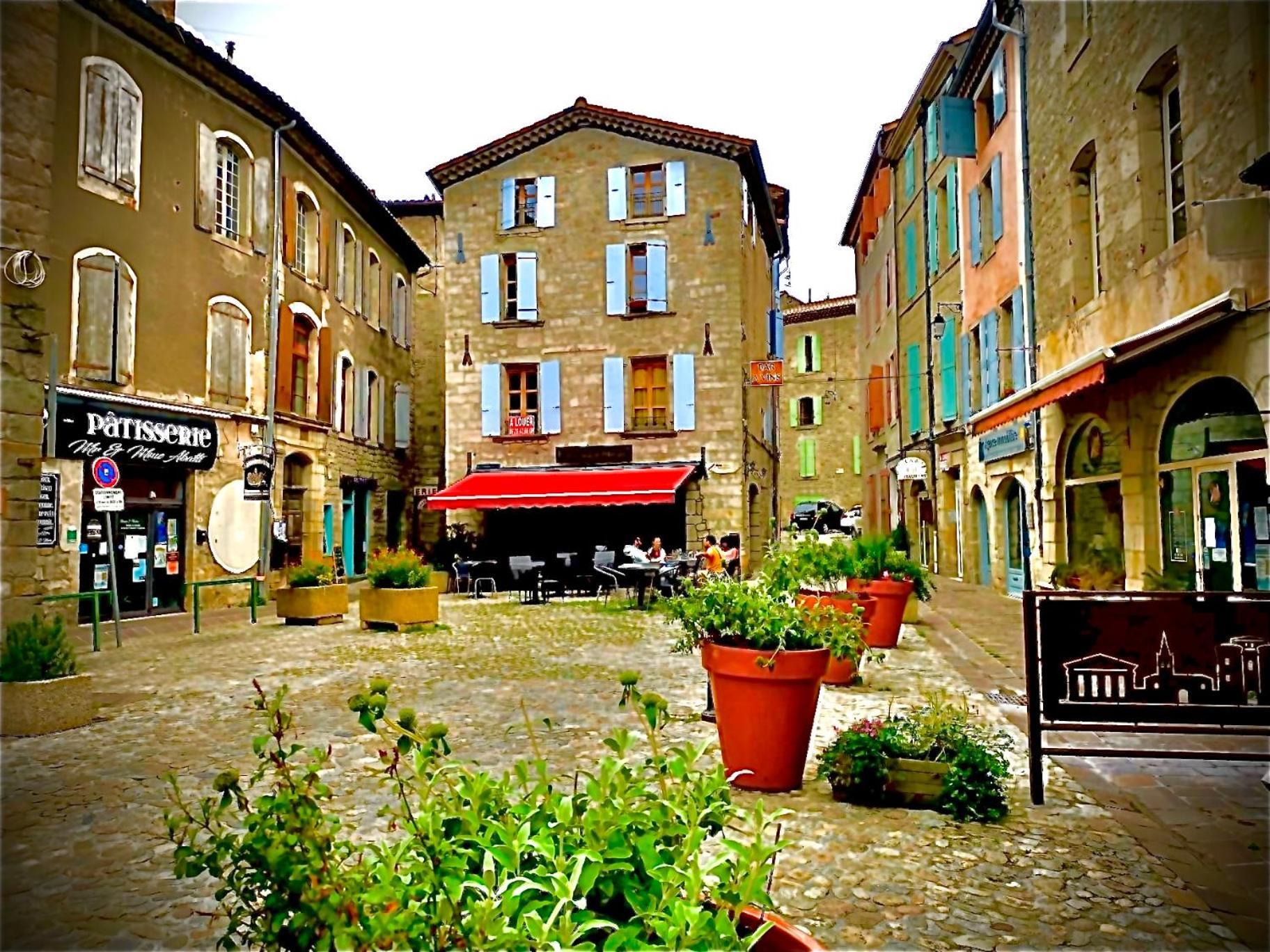 La Mascotte Bed & Breakfast Largentiere Bagian luar foto