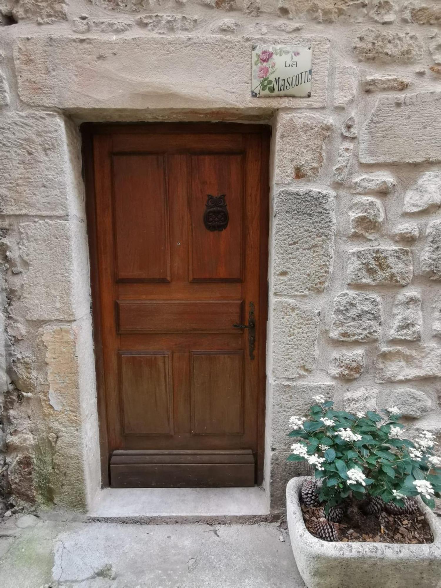 La Mascotte Bed & Breakfast Largentiere Bagian luar foto
